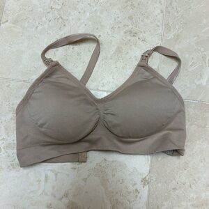 A Pea in The Pod XS Clip Down Nursing Bra